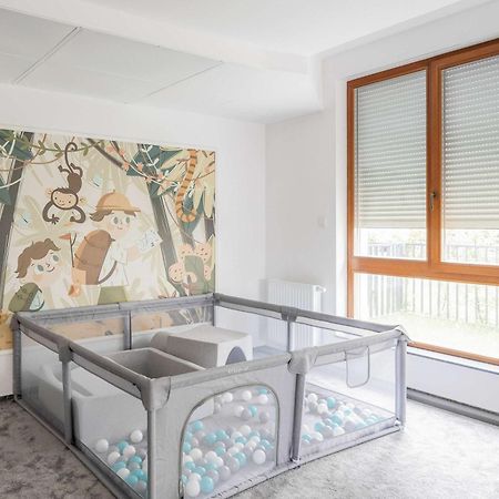 Apartment Sarmacka Wilanow With Parking, Sauna & Gym By Noclegi Renters Βαρσοβία Εξωτερικό φωτογραφία